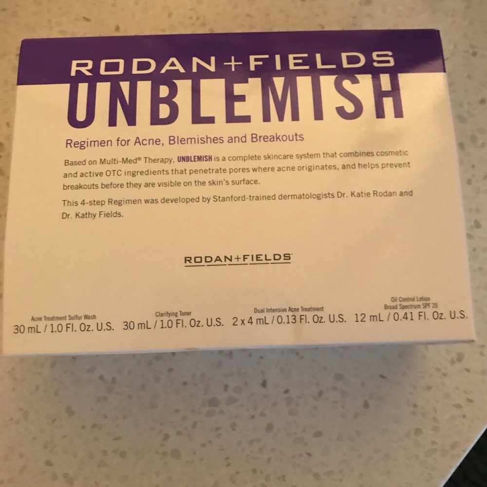Brand New TSA approved mini Unblemish Regimen